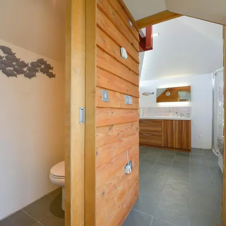 3 Newhall * Delabole
