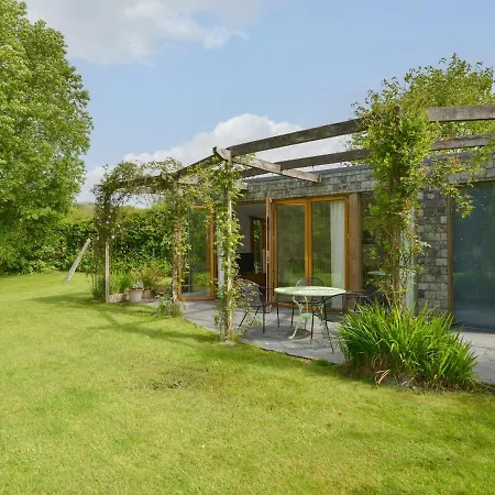 3 Newhall Delabole